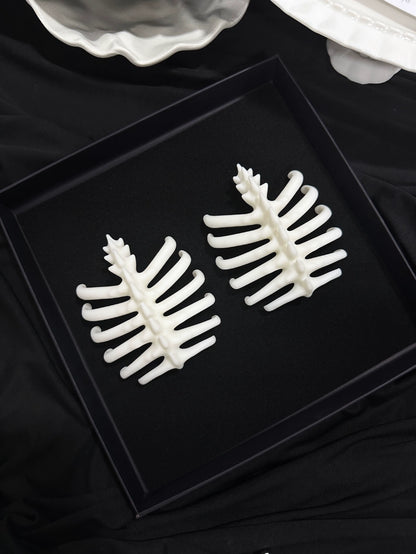 THE EON Spine
